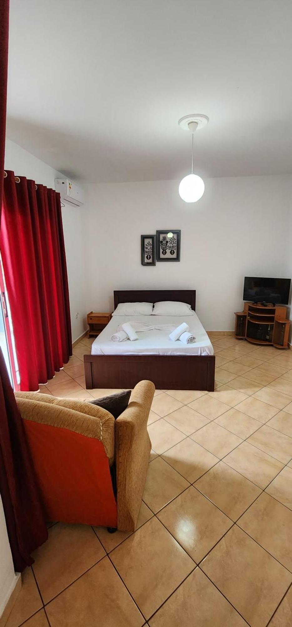 Vila Bashkim Ksamil Rom bilde